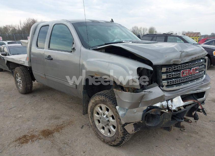 2013 Gmc Sierra 2500HD SLE (VIN 1GT220CG6DZ361701) main photo