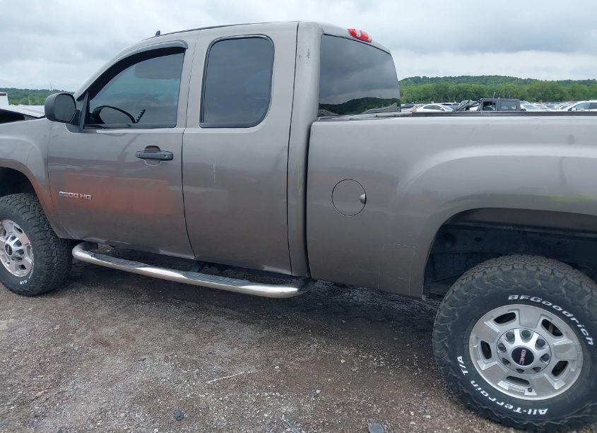 Photo 14 of 2013 Gmc Sierra 2500HD SLE (VIN 1GT220CGXDZ250939)