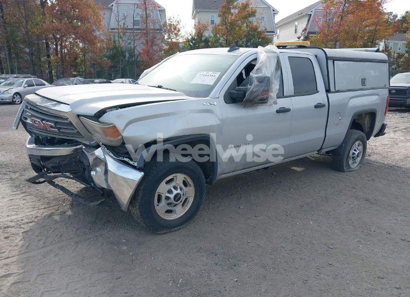 Photo 2 of 2016 Gmc Sierra 2500HD (VIN 1GT22REG0GZ373543)