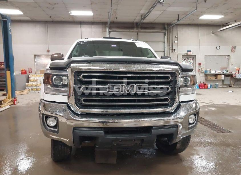 Photo 13 of 2018 Gmc Sierra 2500HD SLE (VIN 1GT22SEG0JZ334319)