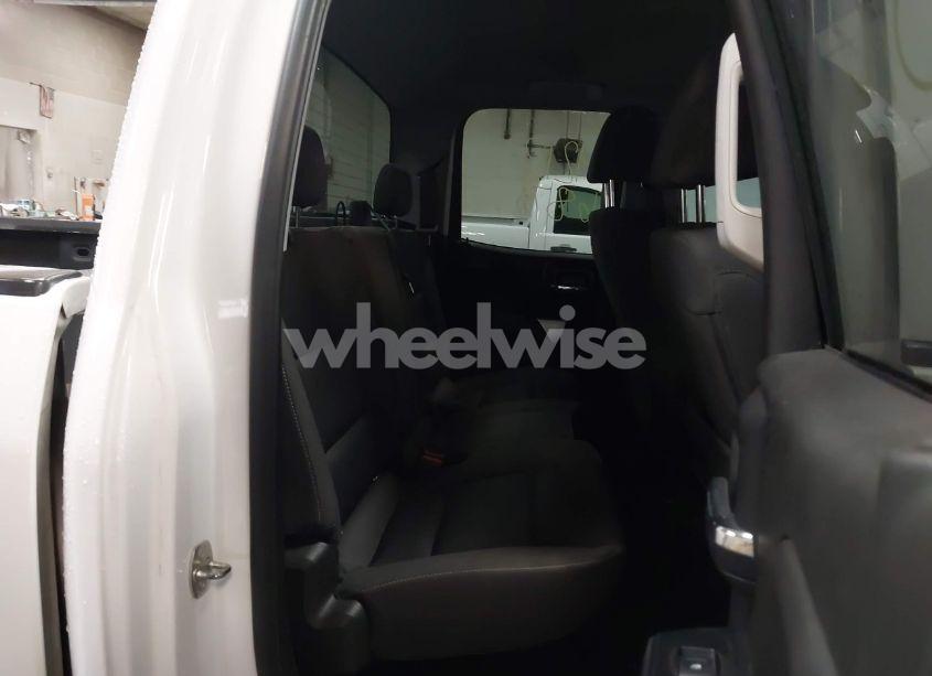 Photo 8 of 2018 Gmc Sierra 2500HD SLE (VIN 1GT22SEG0JZ334319)