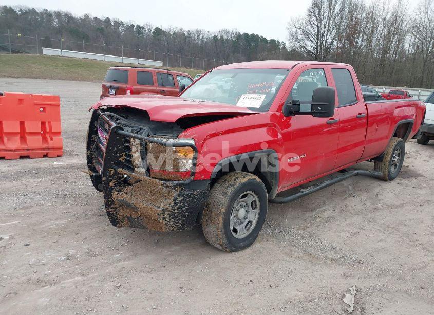 Photo 2 of 2015 Gmc Sierra 2500HD (VIN 1GT22XE82FZ125712)