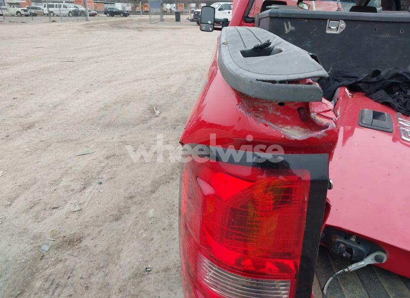 Photo 6 of 2015 Gmc Sierra 2500HD (VIN 1GT22XE82FZ125712)