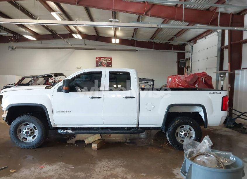 Photo 15 of 2015 Gmc Sierra 2500HD (VIN 1GT22XEGXFZ527890)