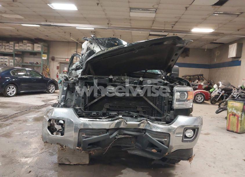 Photo 13 of 2015 Gmc Sierra 2500HD SLE (VIN 1GT22YEG4FZ142489)