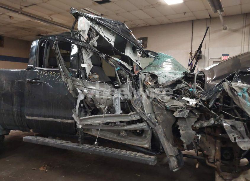 Photo 18 of 2015 Gmc Sierra 2500HD SLE (VIN 1GT22YEG4FZ142489)