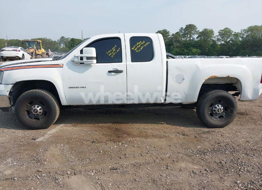 Photo 6 of 2011 Gmc Sierra 2500HD WORK TRUCK (VIN 1GT22ZCG5BZ281260)