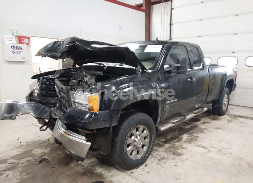 Photo 2 of 2011 Gmc Sierra 2500HD WORK TRUCK (VIN 1GT22ZCG8BZ414013)