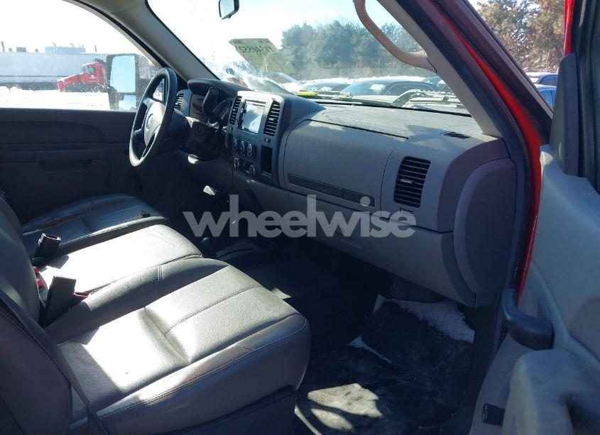 Photo 5 of 2013 Gmc Sierra 2500HD WORK TRUCK (VIN 1GT22ZCG8DZ129590)