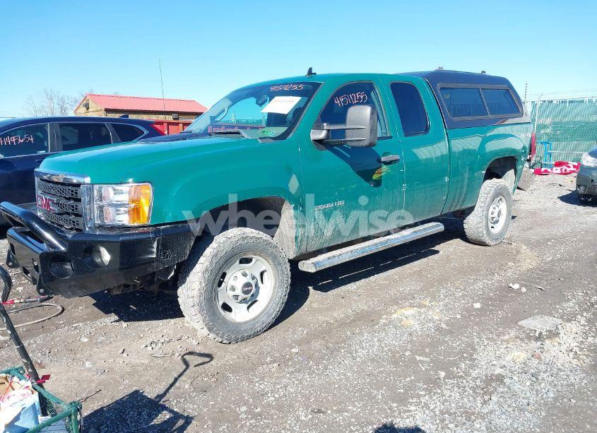 Photo 2 of 2013 Gmc Sierra 2500HD WORK TRUCK (VIN 1GT22ZCGXDZ253781)