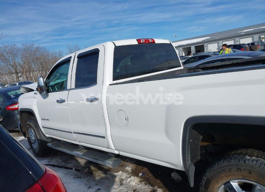 Photo 14 of 2015 Gmc Sierra 2500HD SLT (VIN 1GT22ZE85FZ514615)
