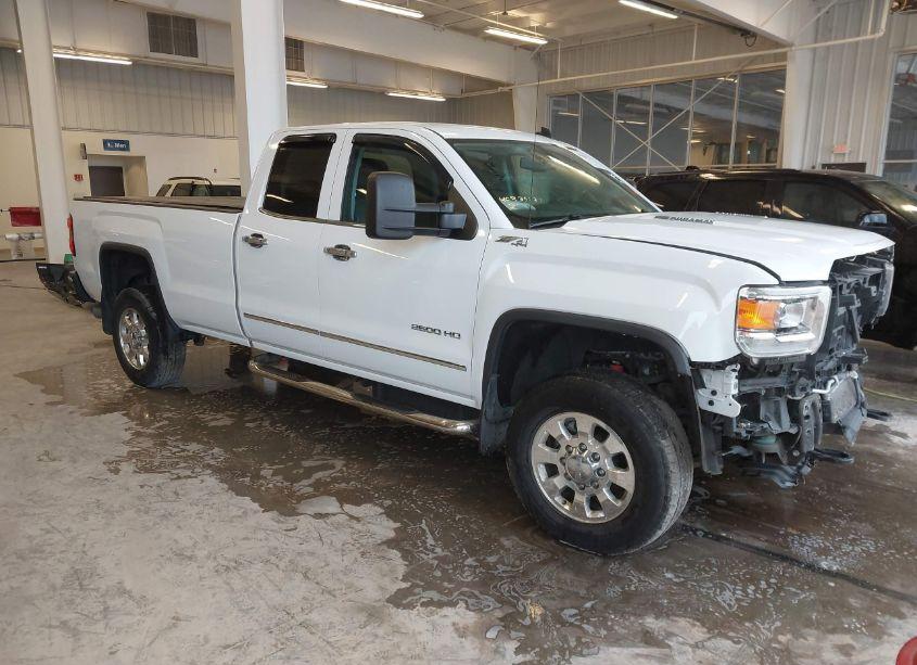 2015 Gmc Sierra 2500HD SLT (VIN 1GT22ZE8XFZ140826) main photo