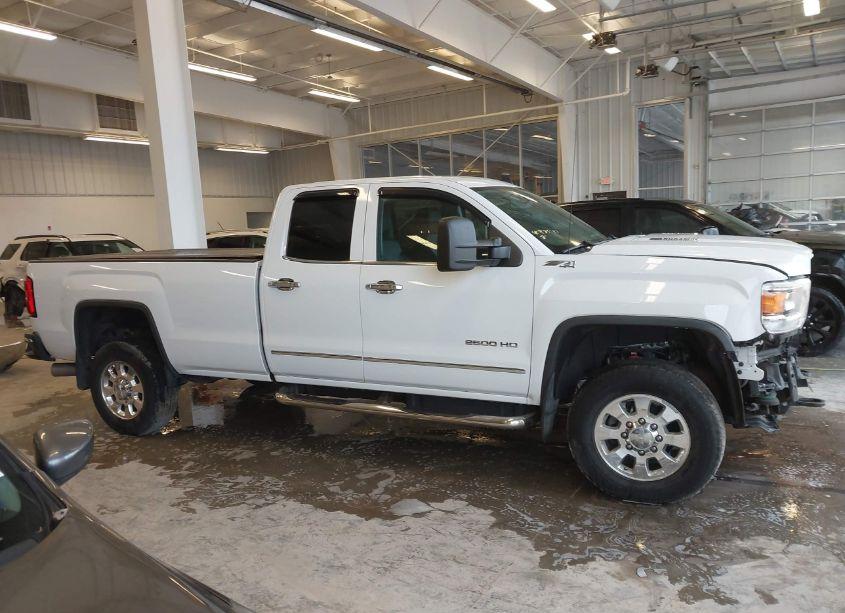 Photo 14 of 2015 Gmc Sierra 2500HD SLT (VIN 1GT22ZE8XFZ140826)