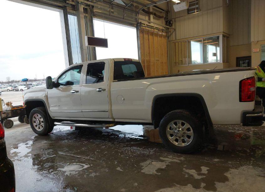 Photo 15 of 2015 Gmc Sierra 2500HD SLT (VIN 1GT22ZE8XFZ140826)