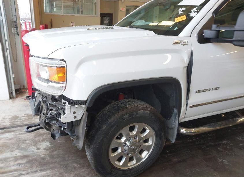 Photo 19 of 2015 Gmc Sierra 2500HD SLT (VIN 1GT22ZE8XFZ140826)