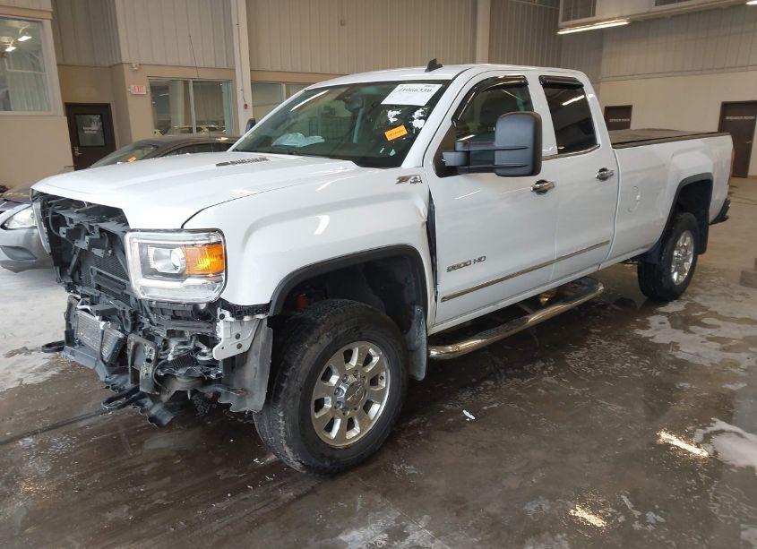 Photo 2 of 2015 Gmc Sierra 2500HD SLT (VIN 1GT22ZE8XFZ140826)