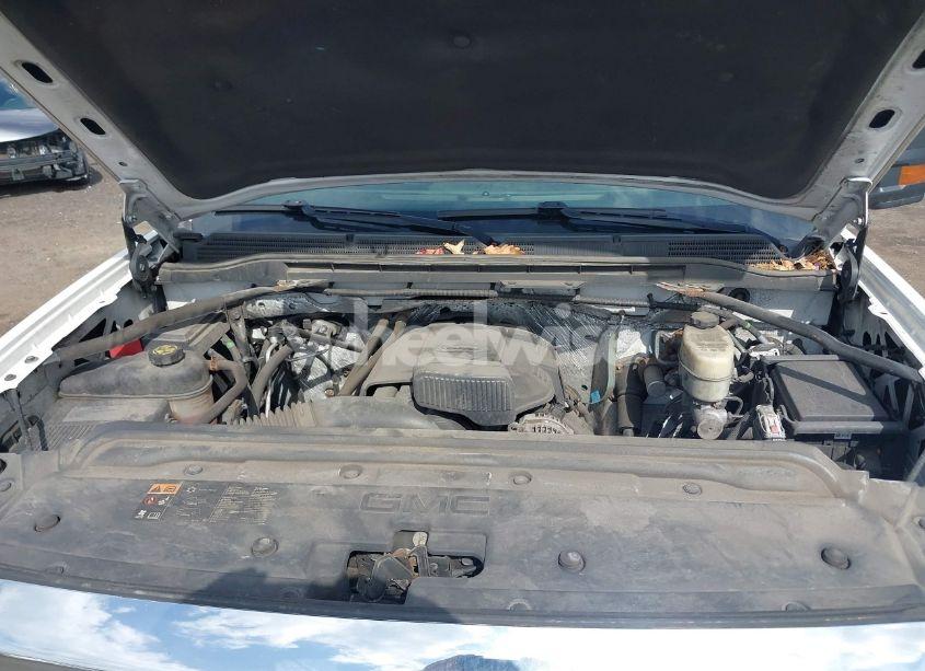 Photo 9 of 2016 Gmc Sierra 3500HD (VIN 1GT31VCG9GZ221182)