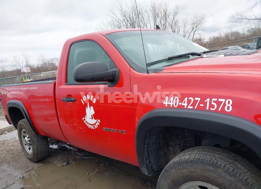 Photo 13 of 2014 Gmc Sierra 3500HD WORK TRUCK (VIN 1GT322CG3EF129897)