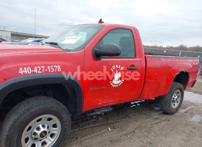 Photo 14 of 2014 Gmc Sierra 3500HD WORK TRUCK (VIN 1GT322CG3EF129897)