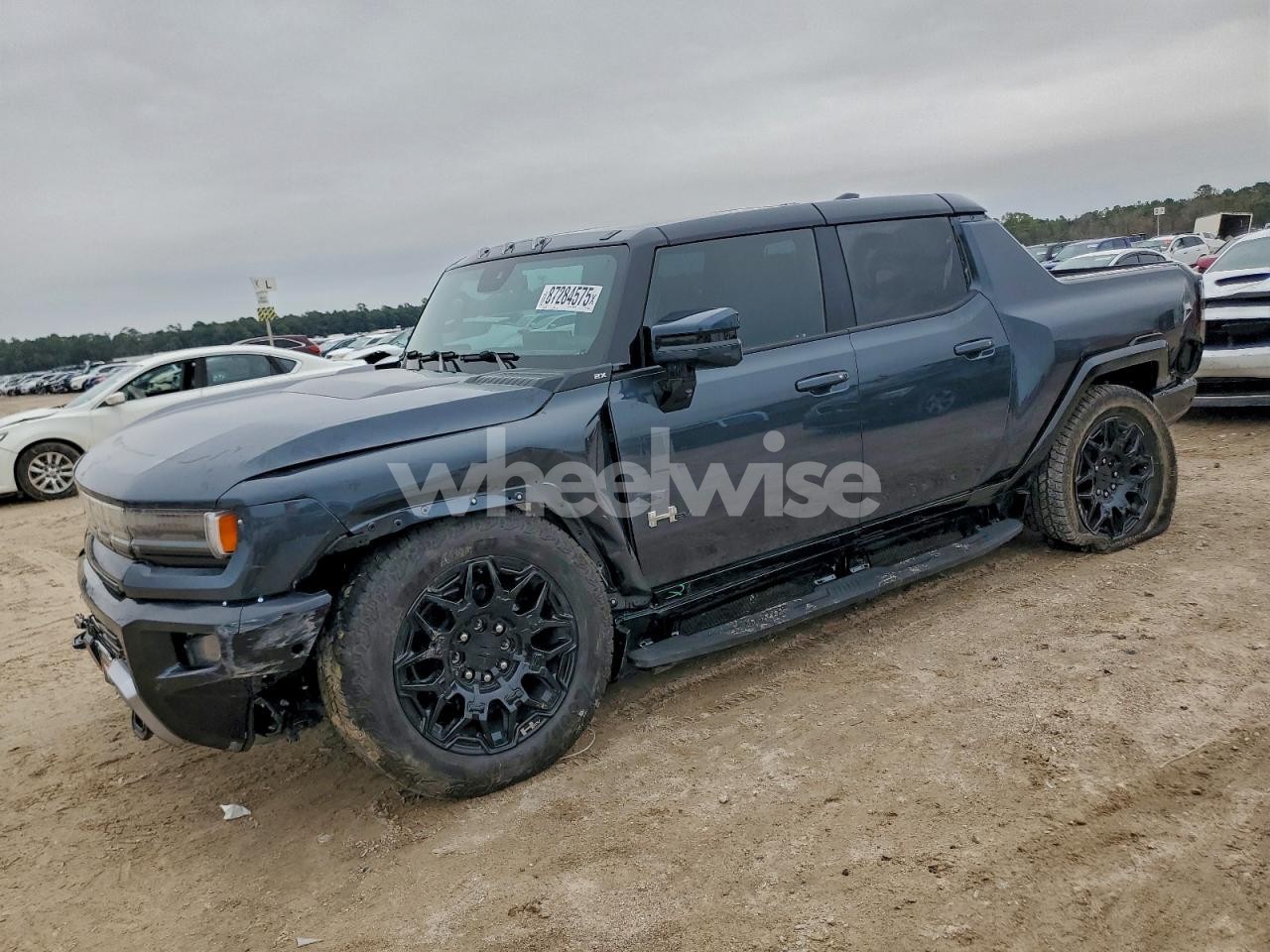 2025 GMC HUMMER PICKUP 2X (VIN 1GT40BDD3SU112006) main photo