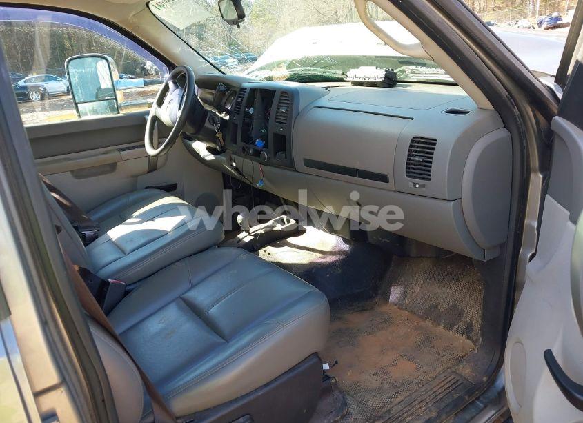 Photo 5 of 2012 Gmc Sierra 3500HD WORK TRUCK (VIN 1GT422C85CF191442)