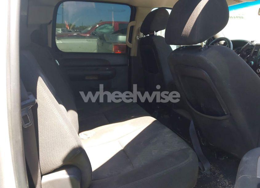 Photo 7 of 2011 Gmc Sierra 3500HD SLE (VIN 1GT423C80BF117723)