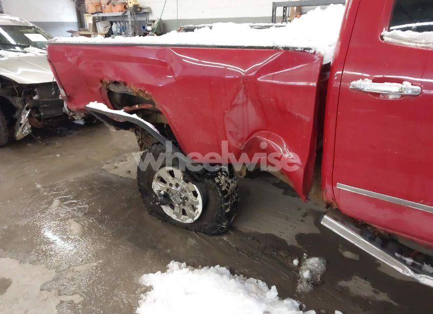 Photo 19 of 2015 Gmc Sierra 3500HD SLT (VIN 1GT423C81FF158917)