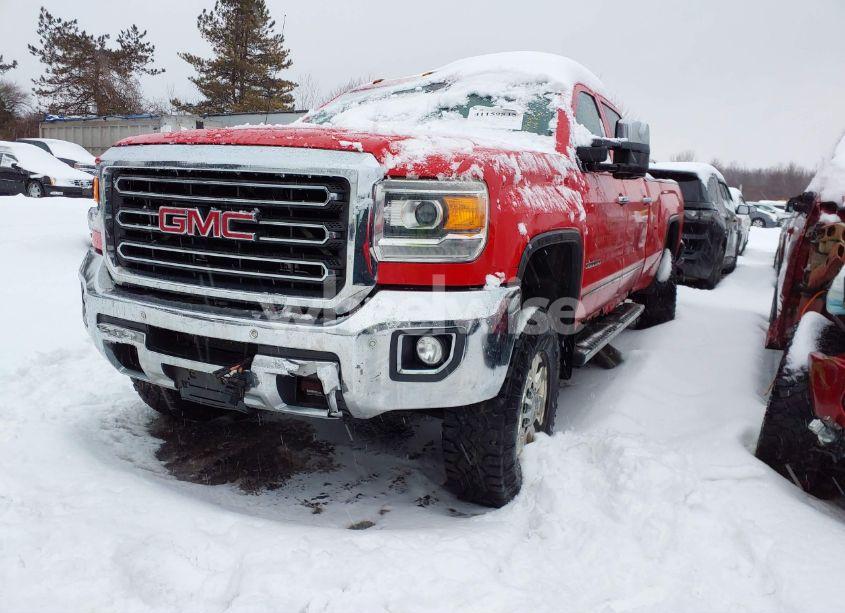 Photo 2 of 2015 Gmc Sierra 3500HD SLT (VIN 1GT423C81FF158917)