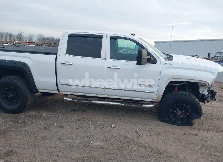 Photo 14 of 2015 Gmc Sierra 3500HD SLT (VIN 1GT423C83FF103546)