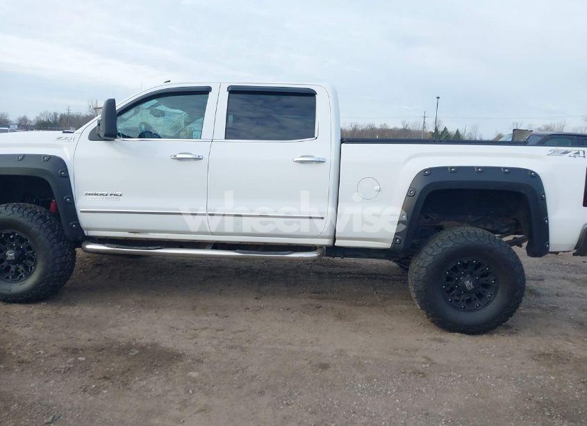 Photo 15 of 2015 Gmc Sierra 3500HD SLT (VIN 1GT423C83FF103546)