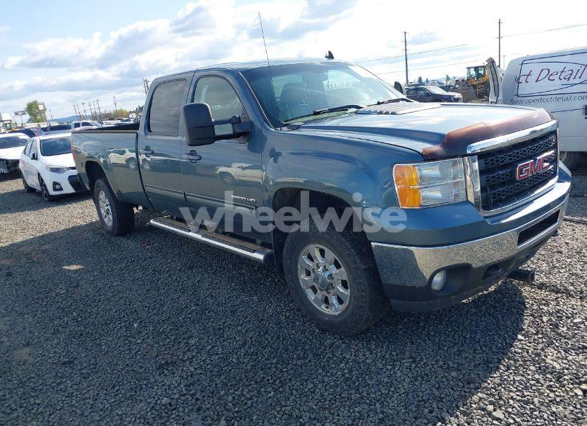 Photo 2 of 2011 Gmc Sierra 3500HD SLT (VIN 1GT424C80BF144474)
