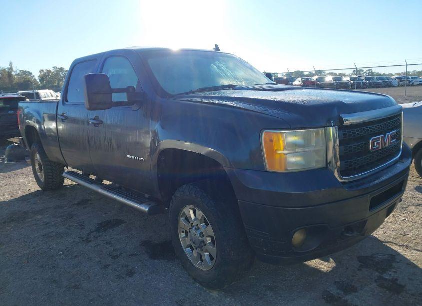 2011 Gmc Sierra 3500HD SLT (VIN 1GT424C88BF201939) main photo