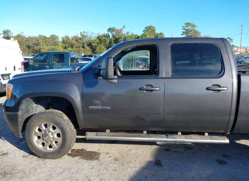 Photo 15 of 2011 Gmc Sierra 3500HD SLT (VIN 1GT424C88BF201939)