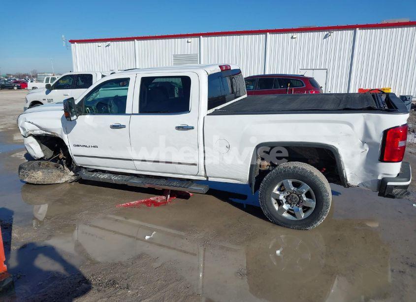 Photo 14 of 2015 Gmc Sierra 3500HD DENALI (VIN 1GT424E80FF656058)