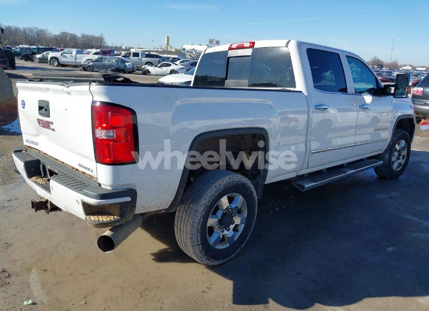 Photo 4 of 2015 Gmc Sierra 3500HD DENALI (VIN 1GT424E80FF656058)