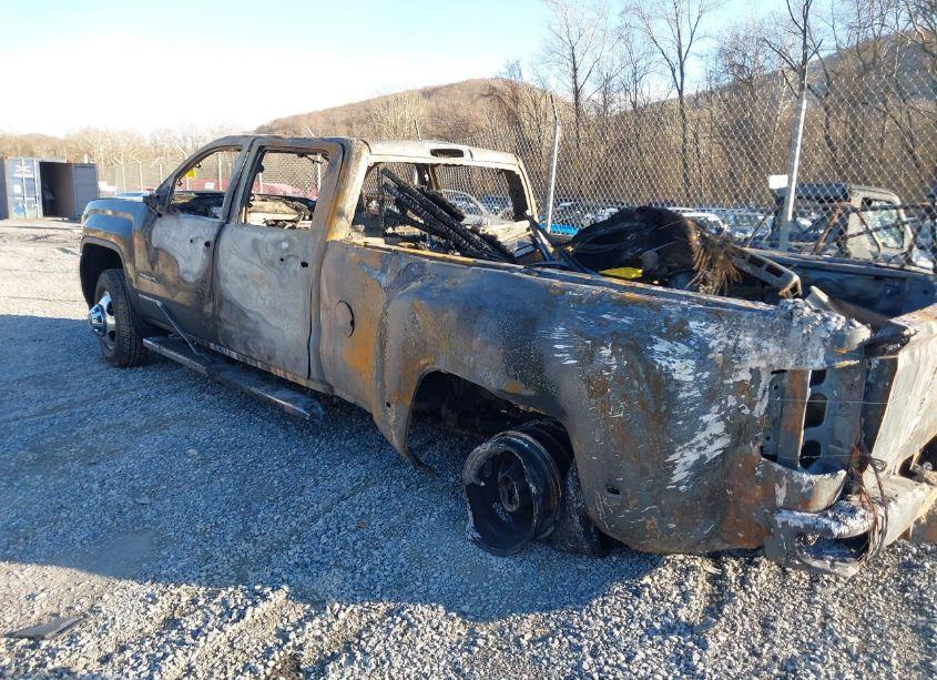 Photo 3 of 2015 Gmc Sierra 3500HD DENALI (VIN 1GT424E81FF606009)