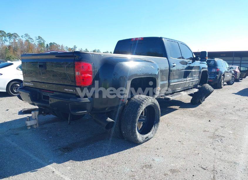Photo 4 of 2015 Gmc Sierra 3500HD DENALI (VIN 1GT424E82FF613969)