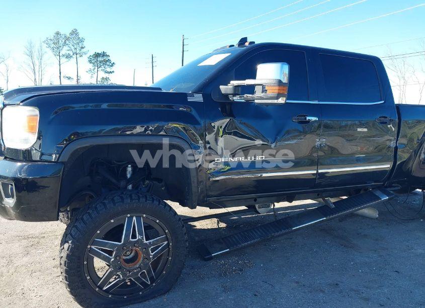 Photo 6 of 2015 Gmc Sierra 3500HD DENALI (VIN 1GT424E82FF613969)