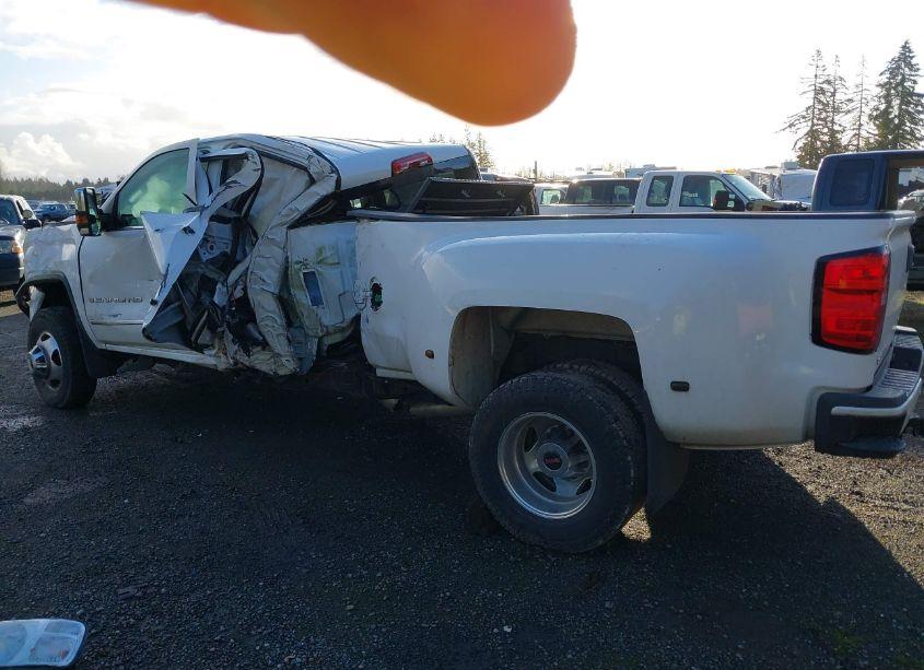 Photo 11 of 2015 Gmc Sierra 3500HD DENALI (VIN 1GT424E86FF615143)