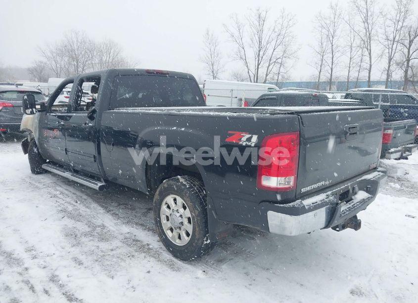 Photo 3 of 2013 Gmc Sierra 3500HD SLT (VIN 1GT424E87DF243244)