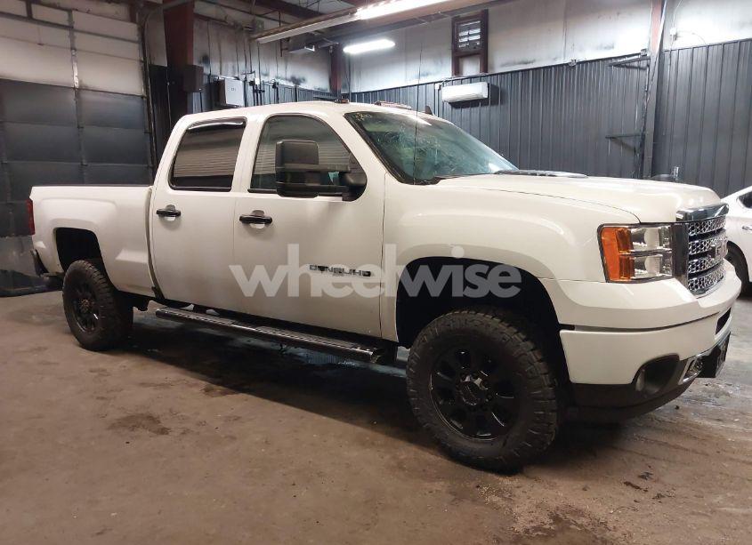 Photo 17 of 2013 Gmc Sierra 3500HD DENALI (VIN 1GT426E86DF110423)