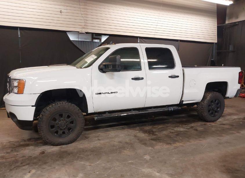 Photo 18 of 2013 Gmc Sierra 3500HD DENALI (VIN 1GT426E86DF110423)