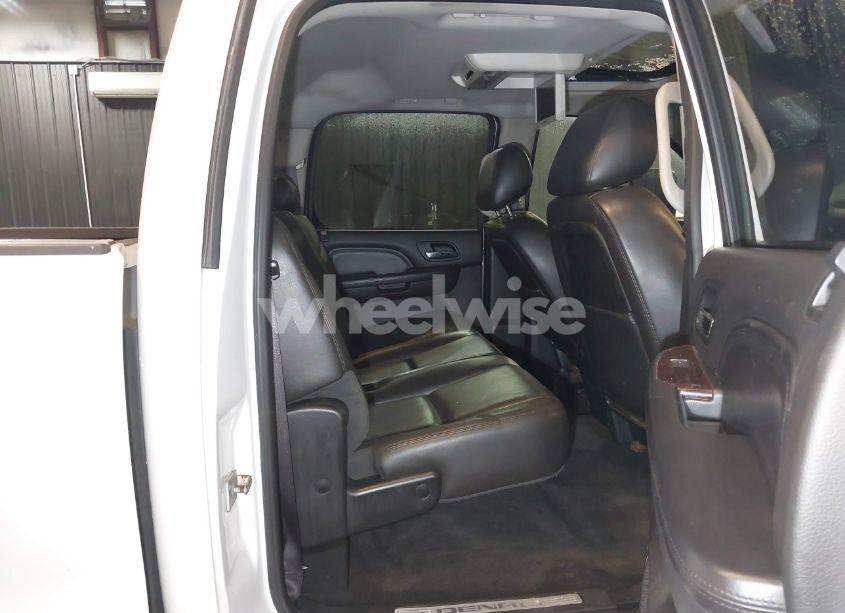 Photo 6 of 2013 Gmc Sierra 3500HD DENALI (VIN 1GT426E86DF110423)