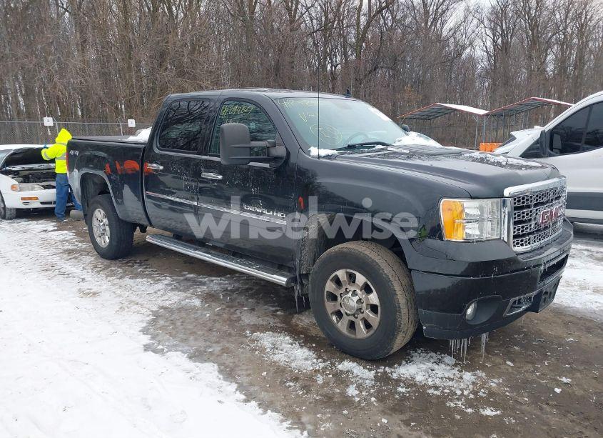 2013 Gmc Sierra 3500HD DENALI (VIN 1GT426E87DF110527) main photo