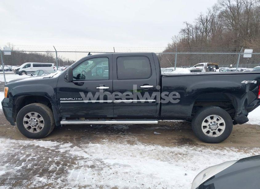 Photo 14 of 2013 Gmc Sierra 3500HD DENALI (VIN 1GT426E87DF110527)