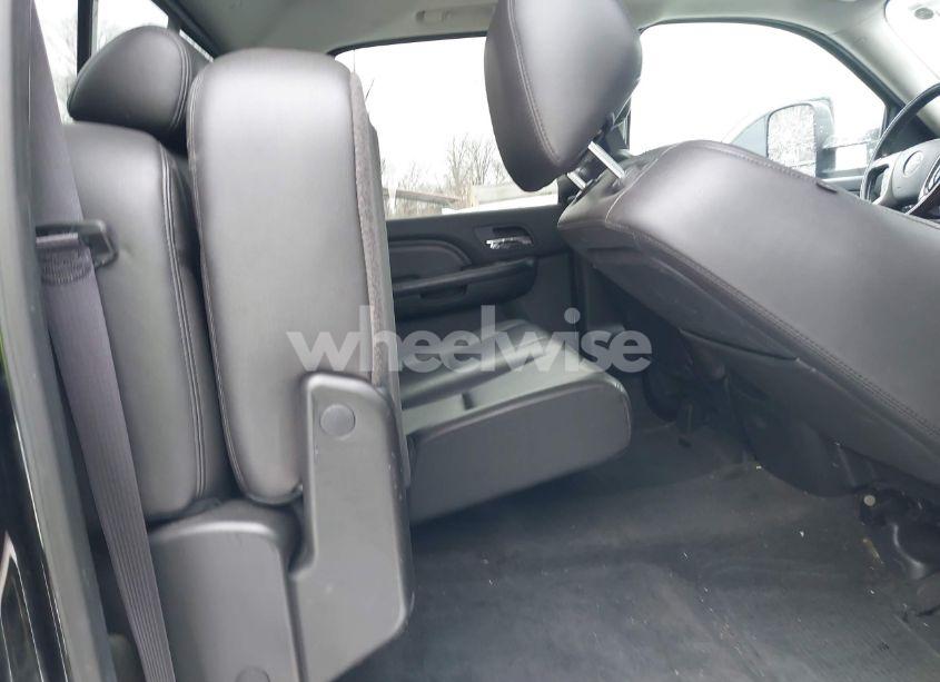 Photo 8 of 2013 Gmc Sierra 3500HD DENALI (VIN 1GT426E87DF110527)