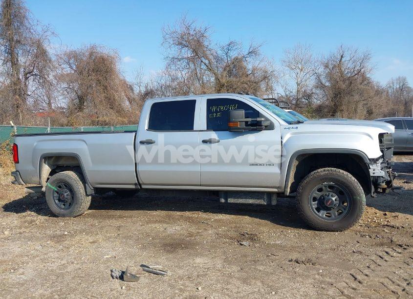 Photo 17 of 2016 Gmc Sierra 3500HD (VIN 1GT42VC88GF158670)