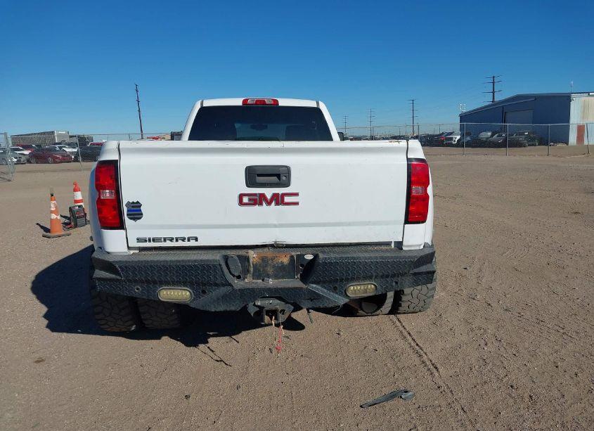 Photo 15 of 2017 Gmc Sierra 3500HD (VIN 1GT42VCY9HF153740)