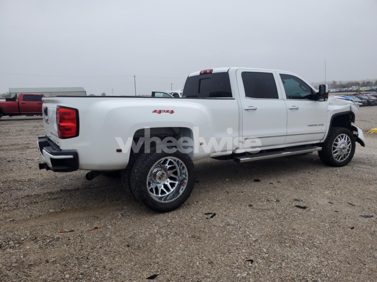 Photo 3 of 2019 GMC SIERRA 3500 HD DENAL (VIN 1GT42WEY9KF125818)
