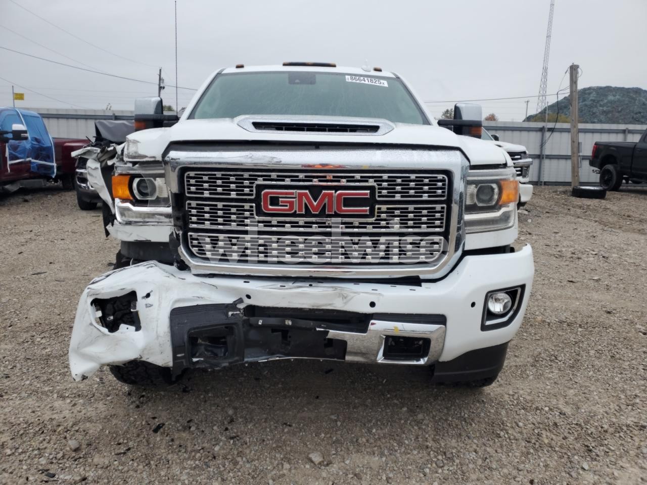 Photo 5 of 2019 GMC SIERRA 3500 HD DENAL (VIN 1GT42WEY9KF125818)